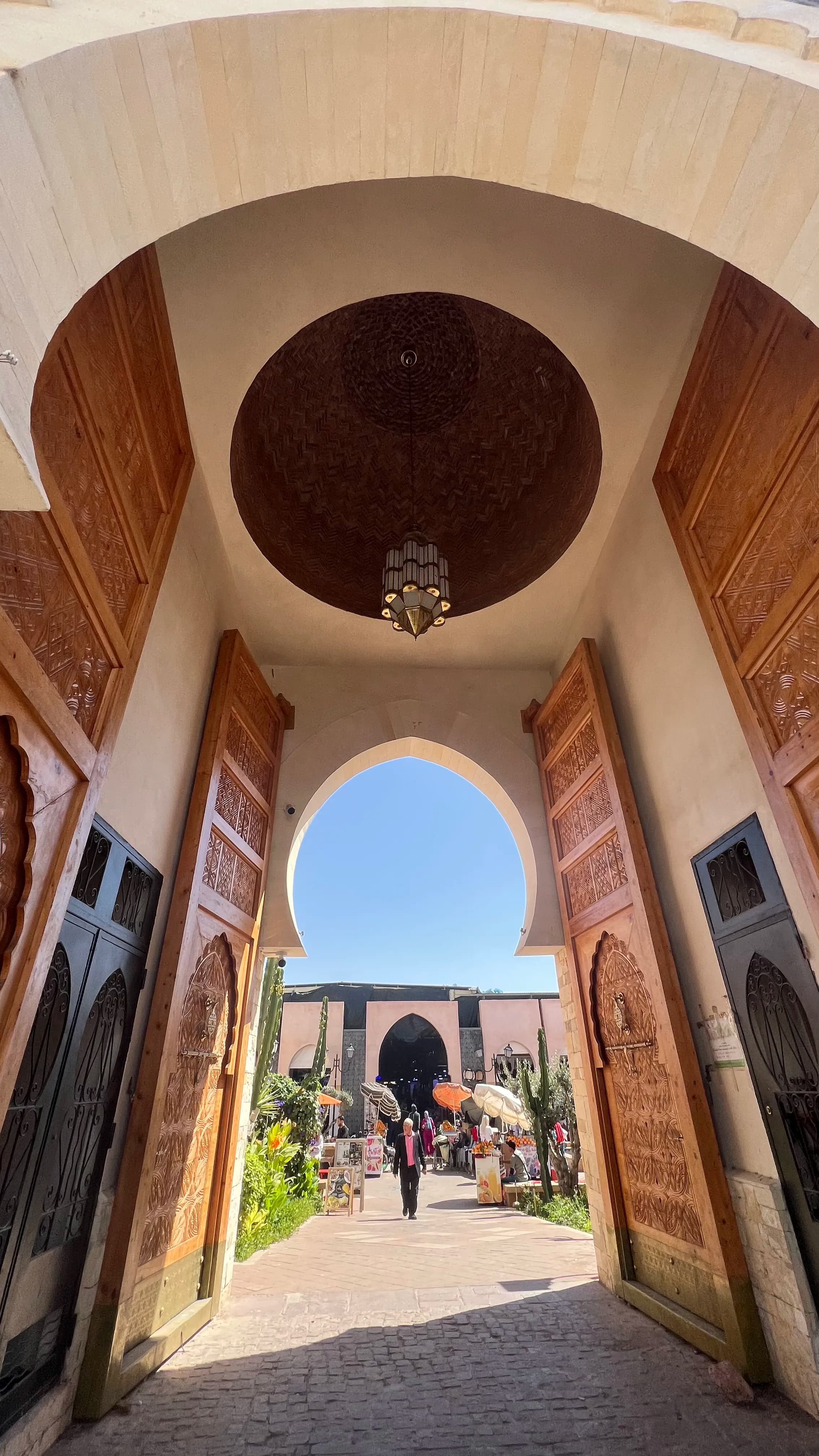 ⵜⵉⴱⴱⵓⵔⵜ ⵜⴰⵎⵇⵇⵔⴰⵏⵜ ⵏ ⵙⵓⵇ ⵍⵃⴰⴷ ⴰⴳⴰⴷⵉⵔ — ⵜⵉⴼⵉⵙⵜ ⴷ ⵜⵉⴱⴱⵓⵔⵉⵏ ⵏ ⵉⵥⵥⵍⵎⴹ